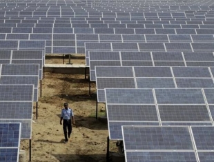 Índia emite metas anuais para 100 gigawatts missão Solar